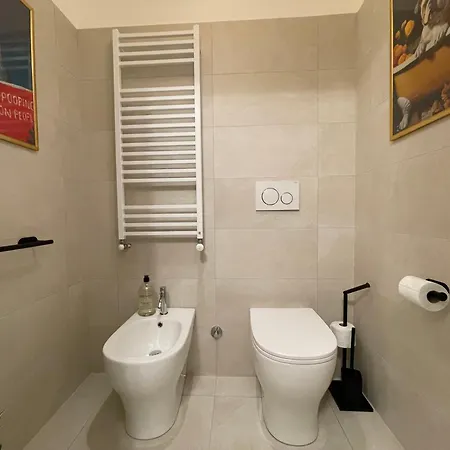 Quartiere Nolo Stupendo Bilocale Su 2 Livelli Wifi Superveloce Gratis 公寓